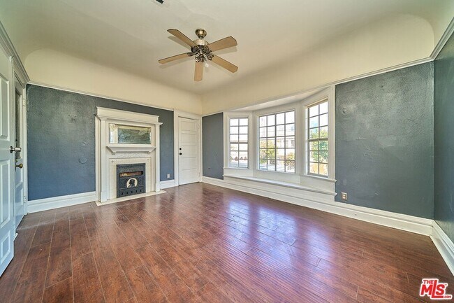 Building Photo - 1347 Valencia St
