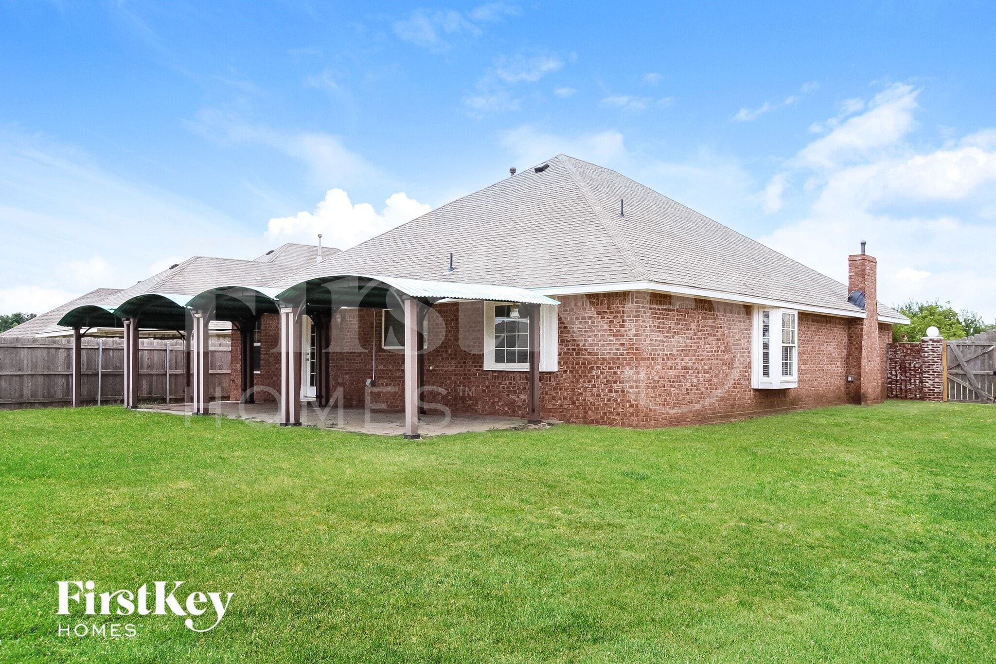 Building Photo - 9400 S Country Club Dr