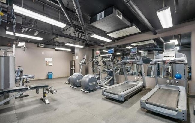 Building Photo - 55 Page St