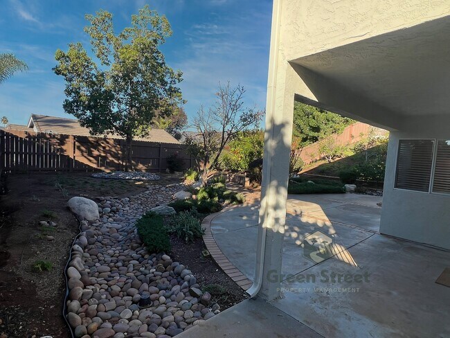 Building Photo - 280 Fire Mountain Pl