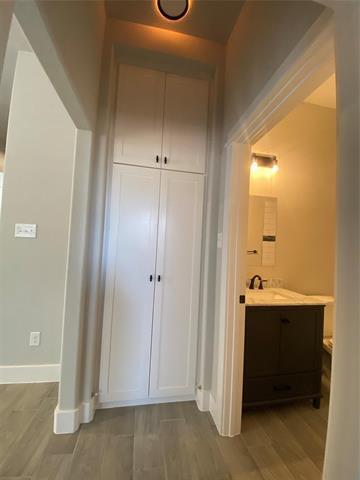 Building Photo - 411 Cleveland Rd