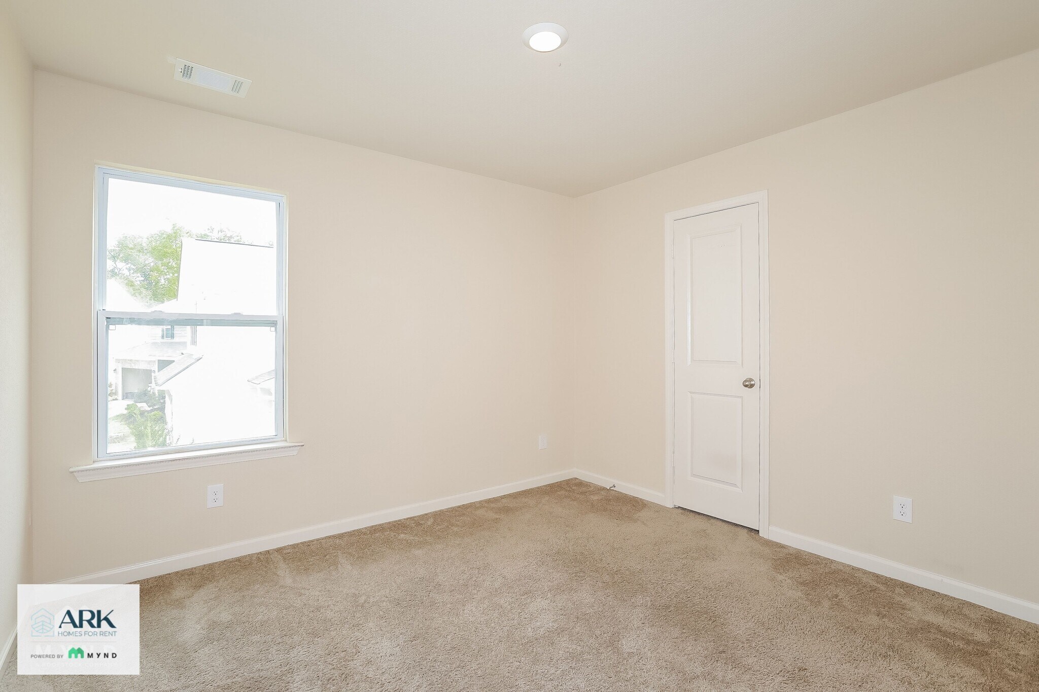 Building Photo - 772 Fitzroy Dr