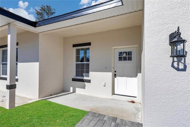 Building Photo - 495 Marion Oaks Manor