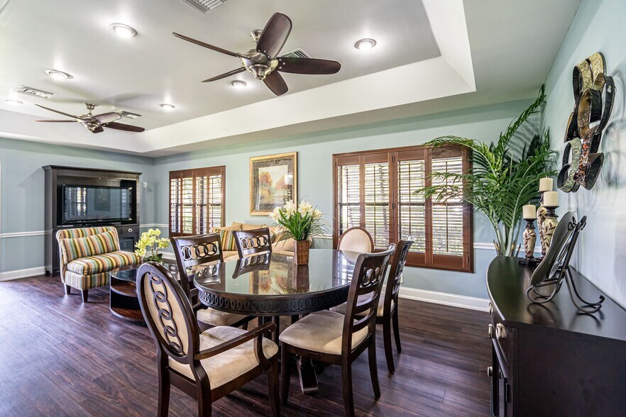 10X Harbour Palms 1811 SE Walton Lakes Dr Port Saint Lucie FL 34952