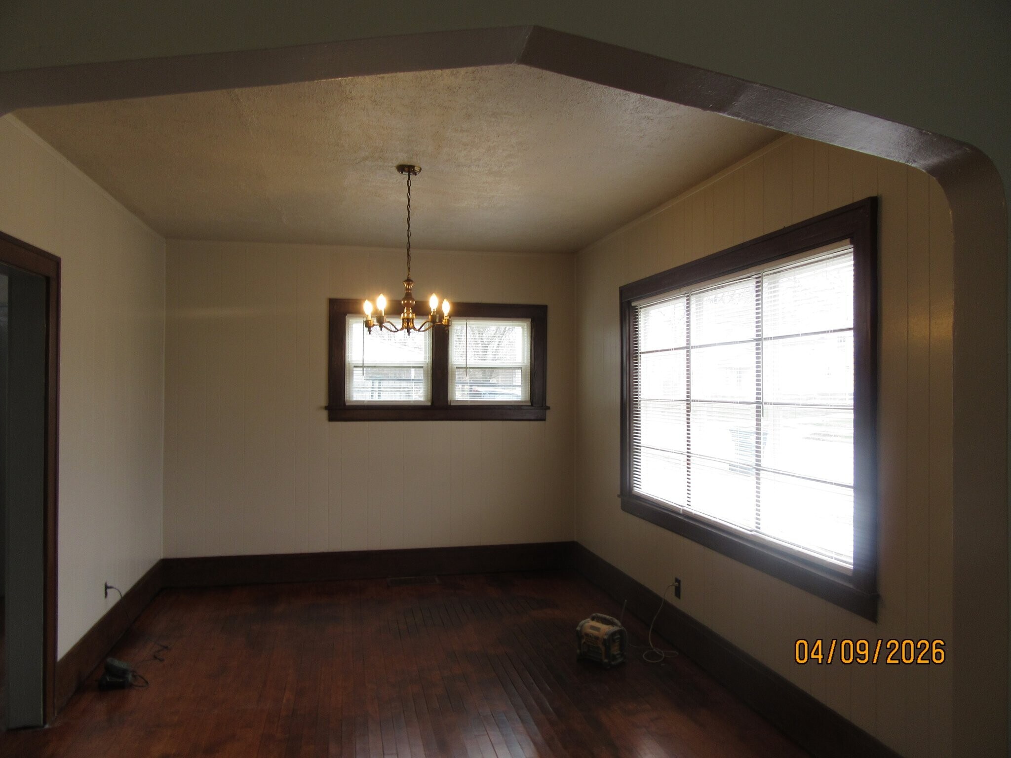 Building Photo - 335 6th Ave