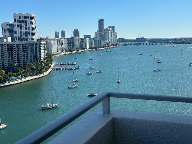 Building Photo - 11 Island Ave