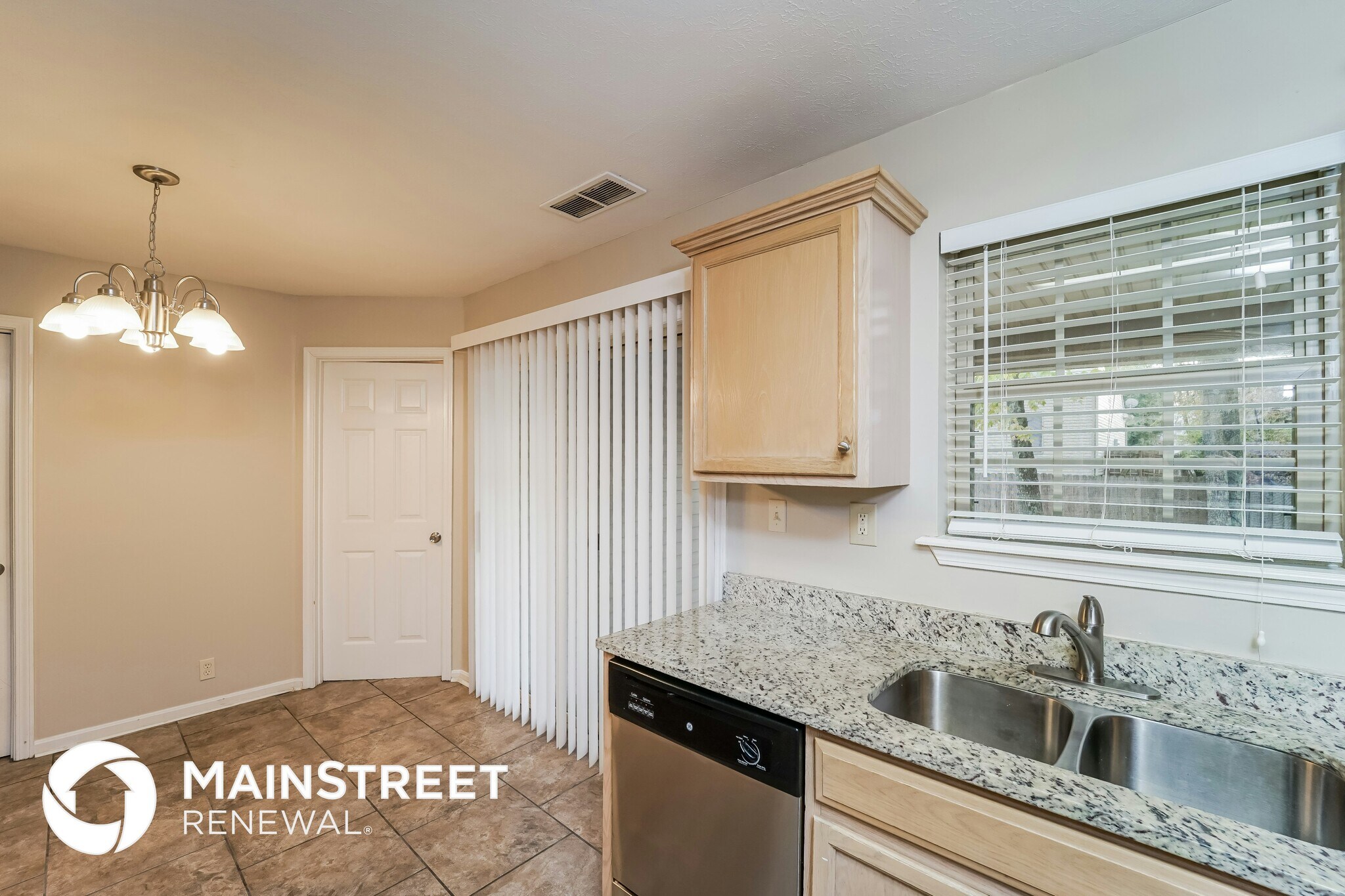 Building Photo - 11116 Meadow Chase Ct