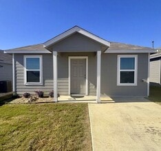 Building Photo - 12931 Kathleen St