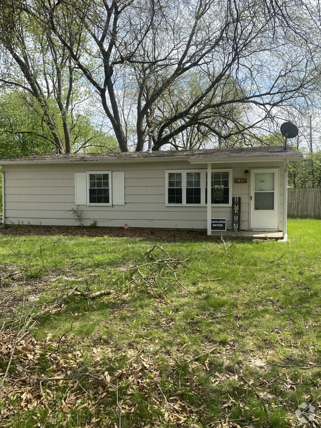 Building Photo - 1831 Parkdale Dr