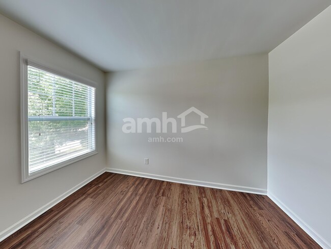 Building Photo - 2222 Kingstree Dr