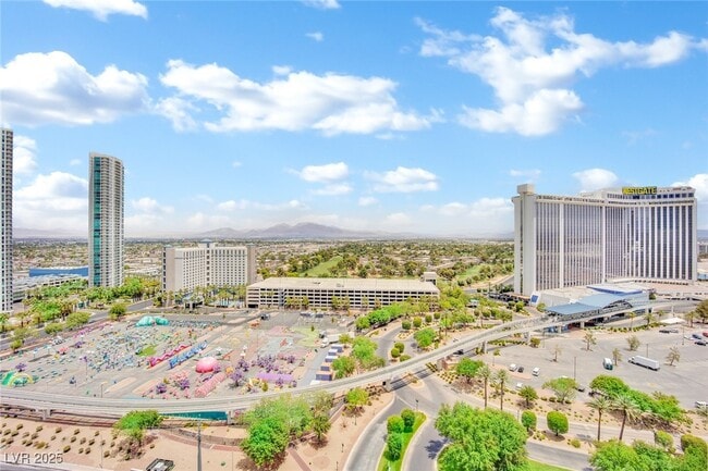 Building Photo - 2777 Paradise Rd