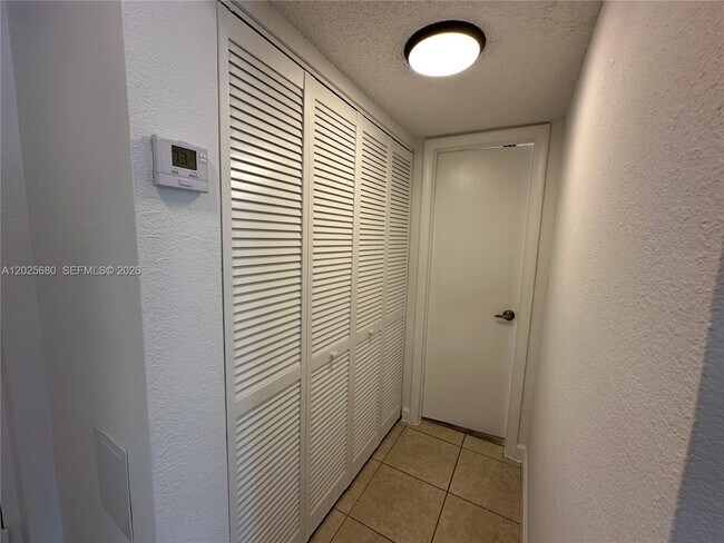 Building Photo - 10900 SW 104th St