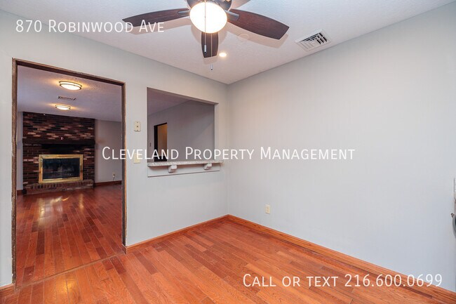 Building Photo - 870 Robinwood Ave
