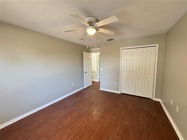 Building Photo - 10 Sawfish Ln