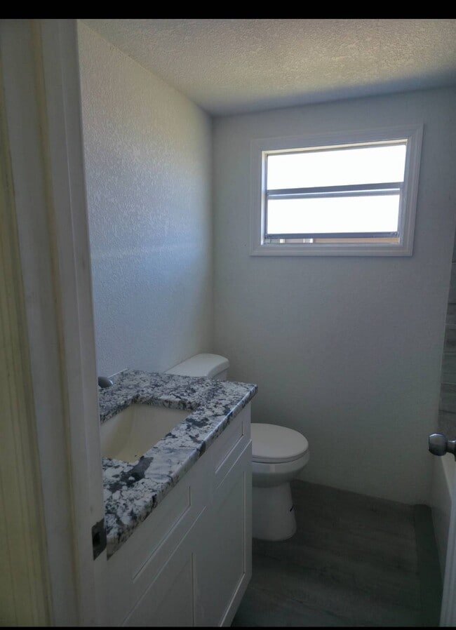 Building Photo - 2910 Hibiscus Run Ln.