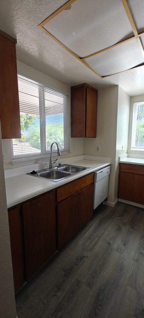 Building Photo - Bay Point  - 2 beds and 2 baths Second Floor Condo