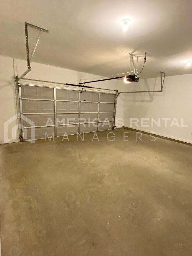 Building Photo - Home for Rent in Clanton, AL... Available ...
