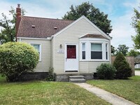 Building Photo - 1489 West Blvd
