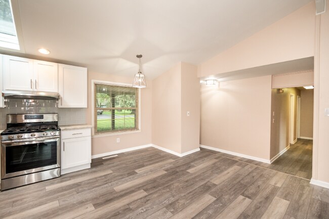 Building Photo - 1239 Ashover Dr