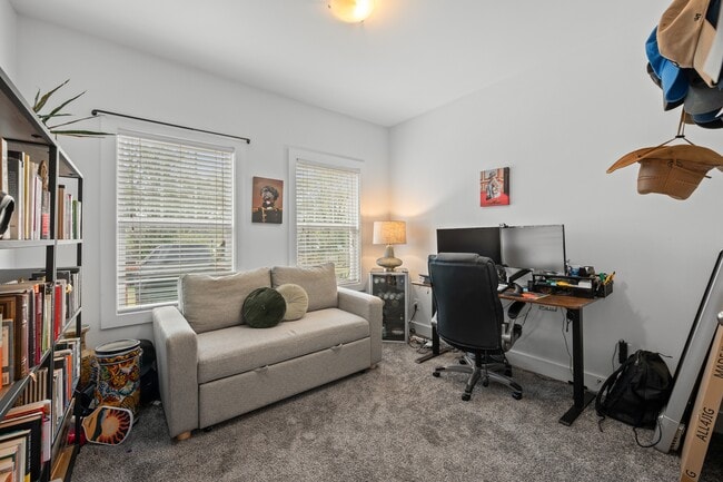 Building Photo - 1126A Cahal Ave