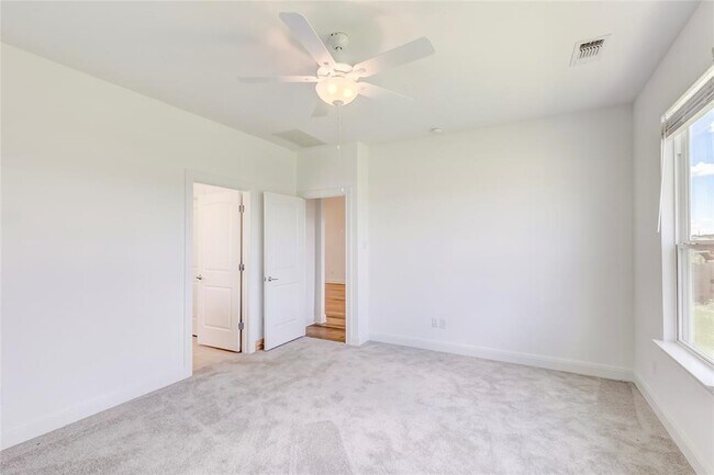 Building Photo - 132 Inlet Ln