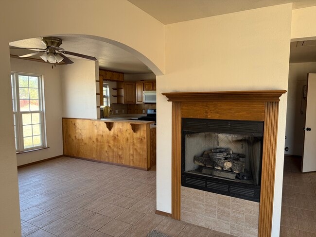 Building Photo - 1409 Harrell Ave