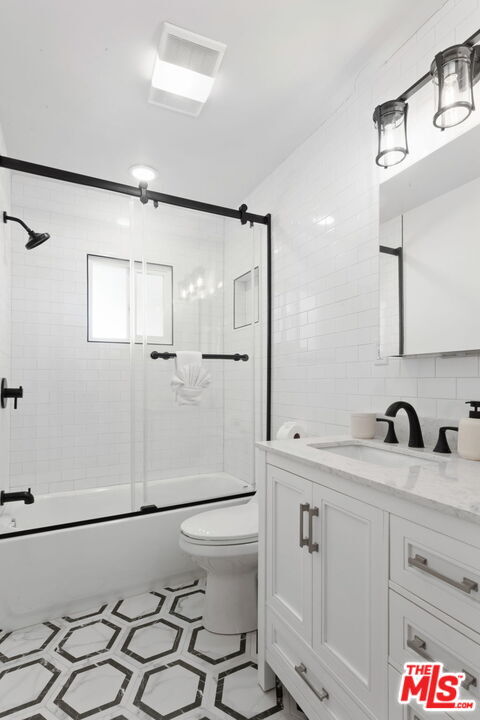 Building Photo - 1224 N Ogden Dr