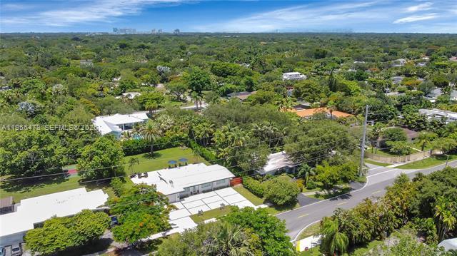 Building Photo - 8015 SW 136th St