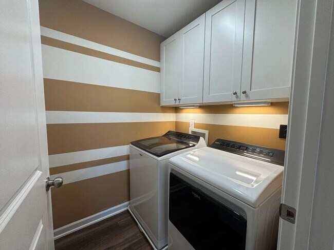 Building Photo - MODEL HOUSE-Experience refined living in the 3 bed, 2.5 bath, 2 car garage brand new, impeccably ...