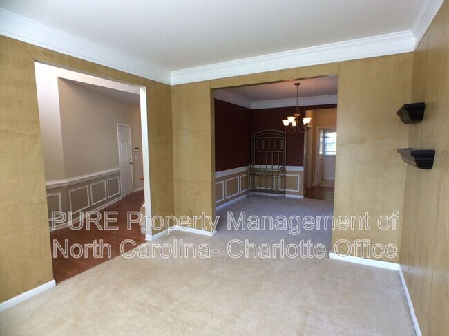 Building Photo - 3904 Luthers Rock Ct
