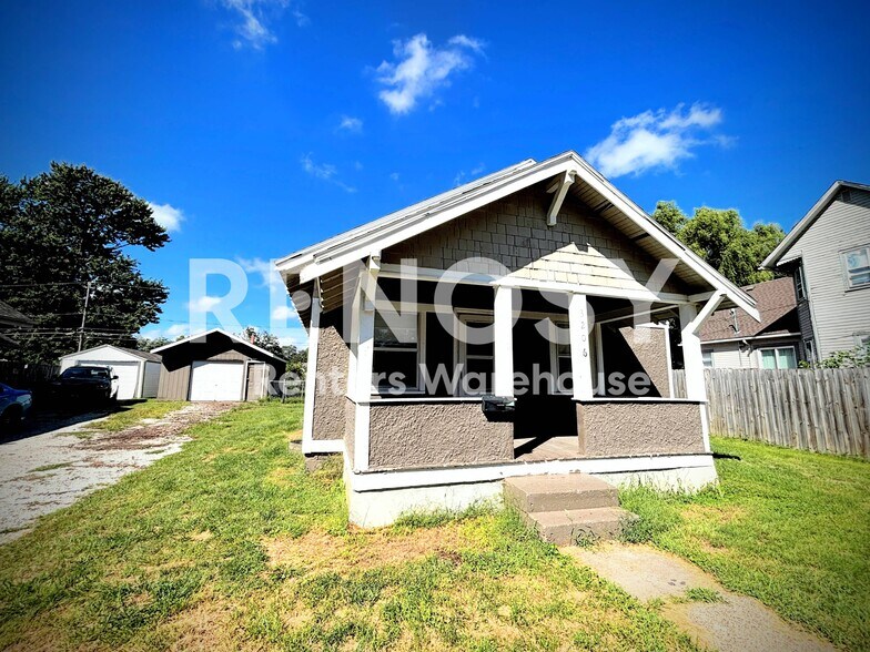 Building Photo - 3206 3rd St