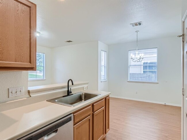 Building Photo - 13913 Harris Ridge Blvd