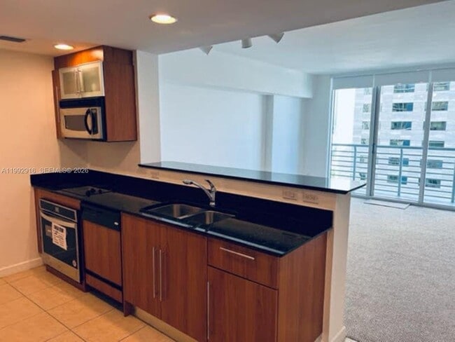 Building Photo - 335 S Biscayne Blvd