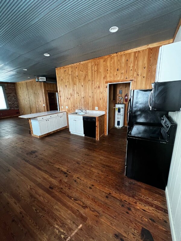 Building Photo - 1043 S Pine St