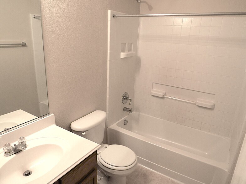 Building Photo - 5415 Prairie Ln