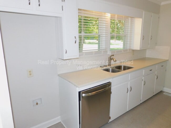 Building Photo - 4619 McKnight Mill Rd
