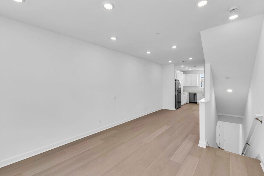 Building Photo - 2208 Mountain Laurel Rd