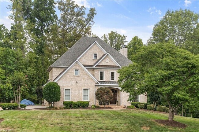 Building Photo - 7517 Henson Forest Dr