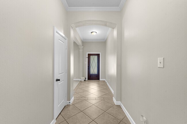 Building Photo - 4014 Pinecrest Hollow