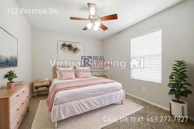 Building Photo - 712 Preston Dr