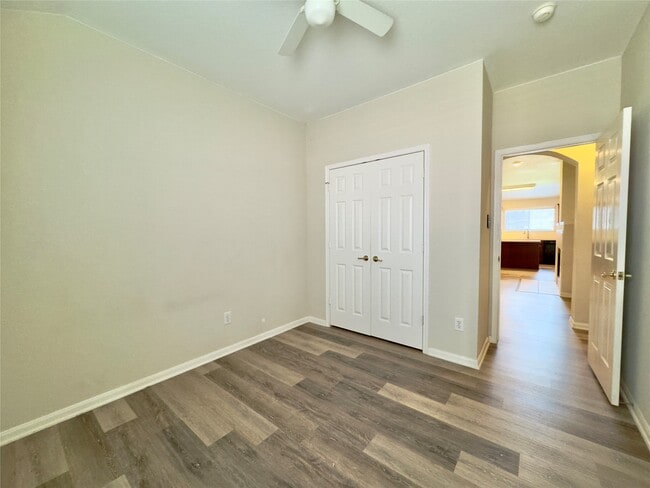 Building Photo - 1902 Winding Hollow Dr