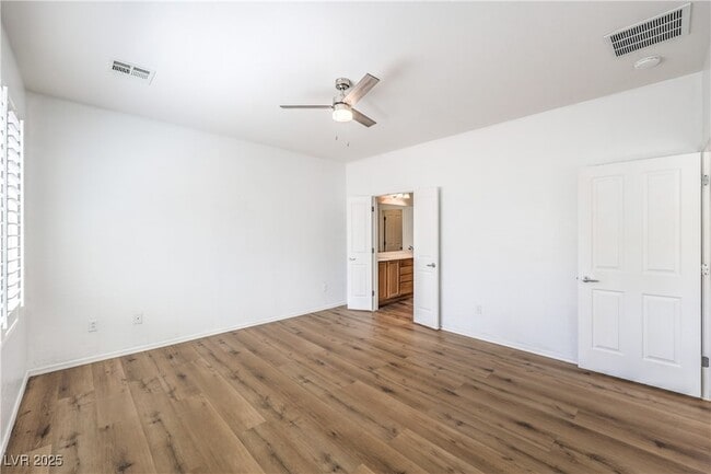 Building Photo - 2535 Jada Dr