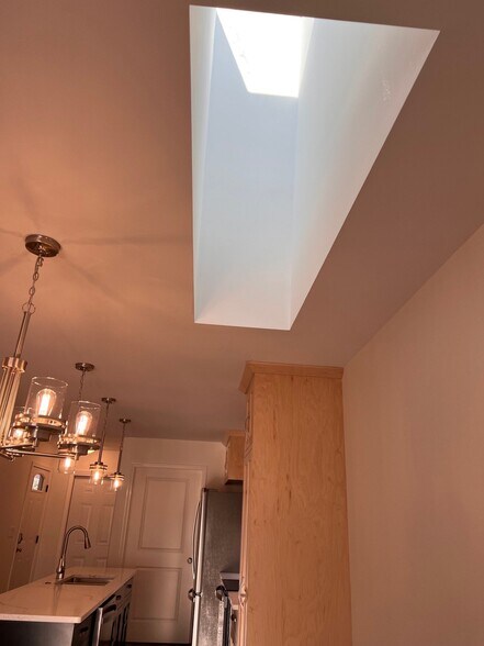 Building Photo - 1430 Kays Ct