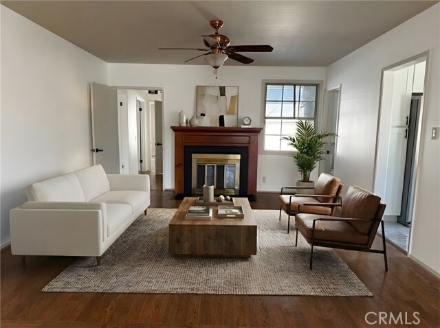 Building Photo - 11559 Blix St