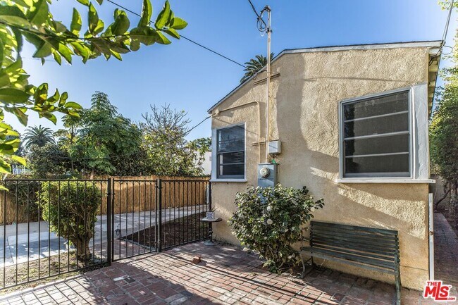 Building Photo - 2230 Midvale Ave