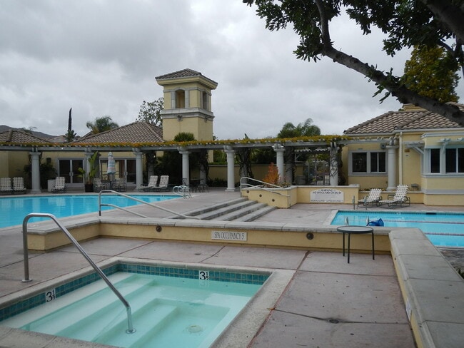 Building Photo - Spacious Rancho Bernardo Condo - Dual Primary Suites - Central A/C, In-Unit Washer/Dryer, Patio &...