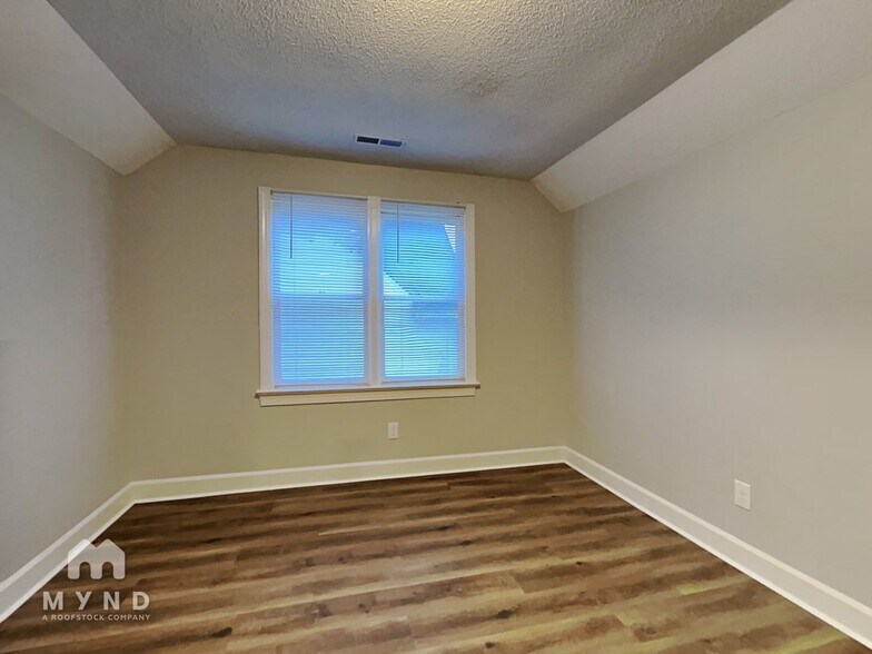 Building Photo - 4648 Forest Highland Dr