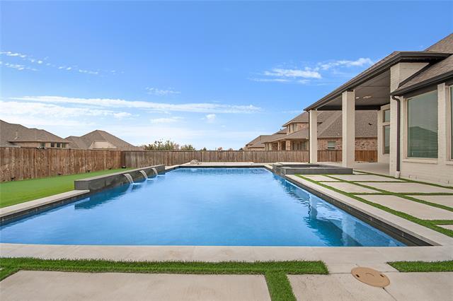 Building Photo - 1520 Chisholm Trail