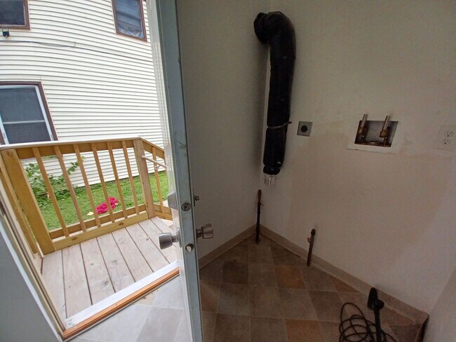Building Photo - Check out this wonderful one-bedroom plus ...