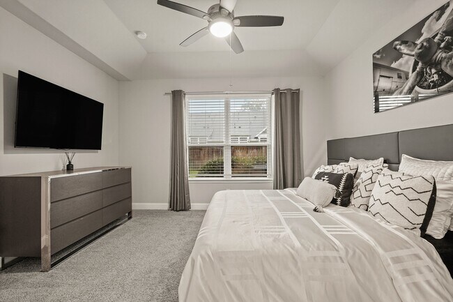 Building Photo - 1710 Forest Mist Dr